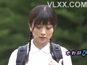 Cậu trai tân lần đầu đi công tác xa cùng sếp nữ xinh dâm